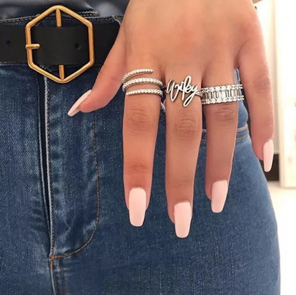 WIFEY RING - Picture 2 of 2